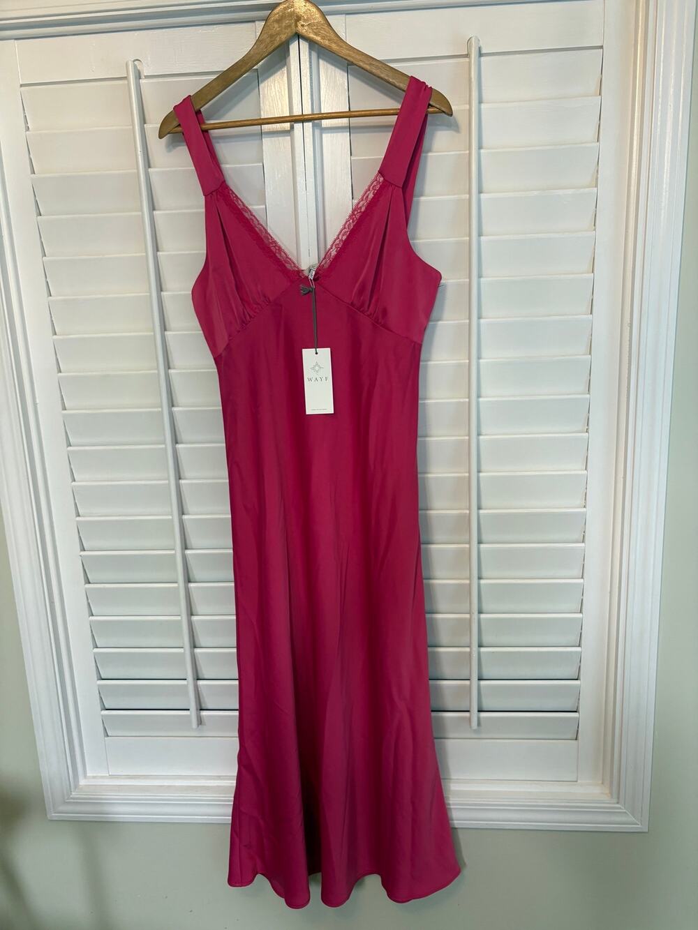 WAYF Pink Midi Dress Size Large